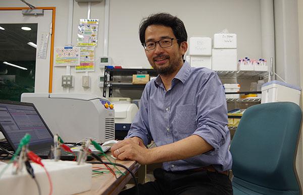 Associate Professor TSUJIMURA